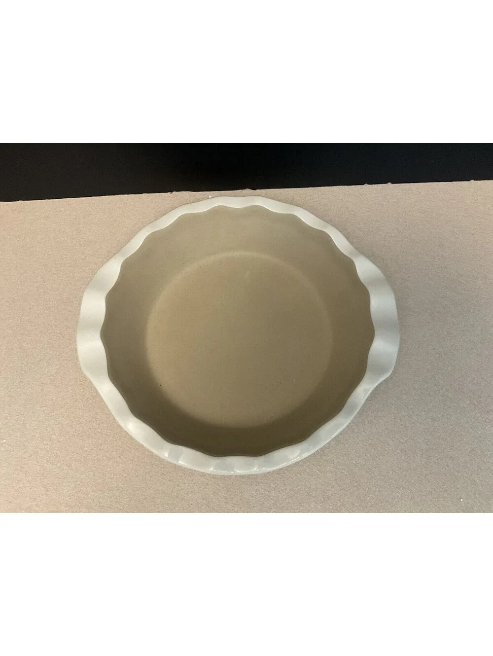 New! Pampered Chef Family Heritage 9 inch Pie Plate